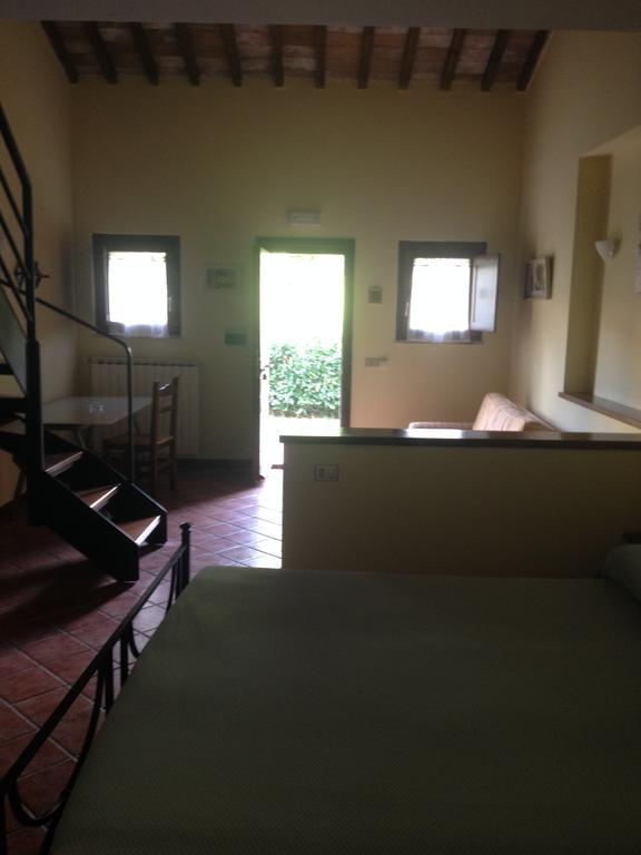 Agriturismo Collepina Amelia Buitenkant foto