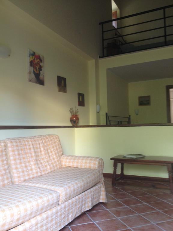 Agriturismo Collepina Amelia Buitenkant foto